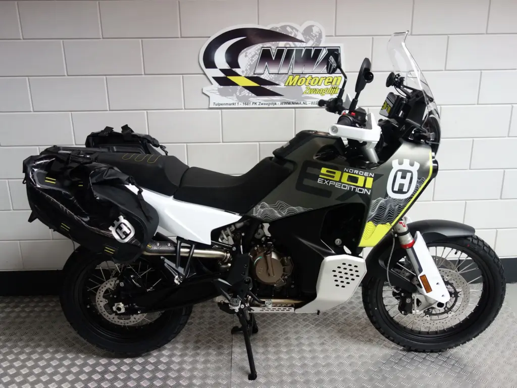 Nieuwe Husqvarna Norden 901 overig met 889cc motor uit 2025 bij NIWA Motoren