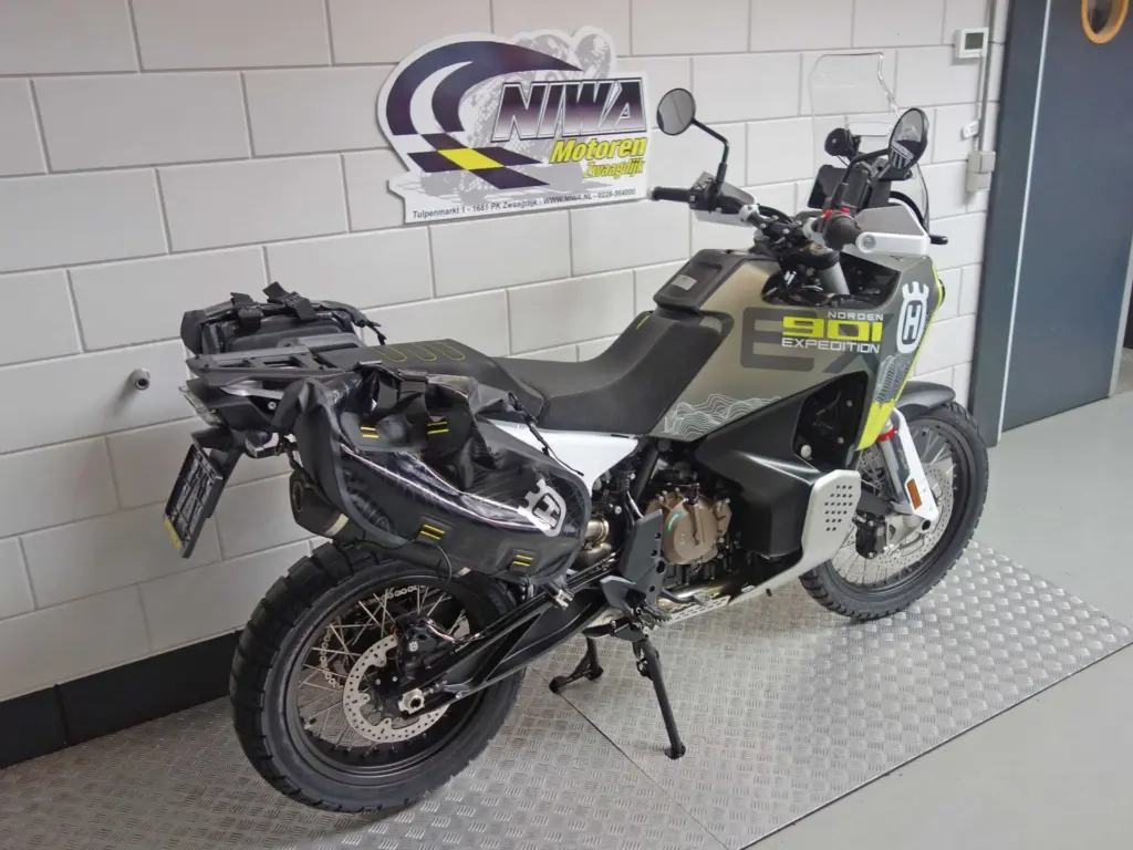 Nieuwe Husqvarna Norden 901 overig met 889cc motor uit 2025 bij NIWA Motoren