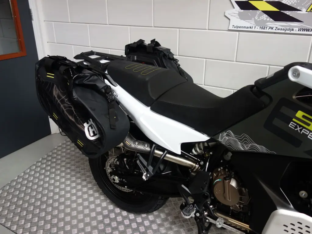 Nieuwe Husqvarna Norden 901 overig met 889cc motor uit 2025 bij NIWA Motoren