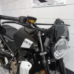 Nieuwe Husqvarna Svartpilen naked bike met 799cc motor uit 2025 bij NIWA Motoren