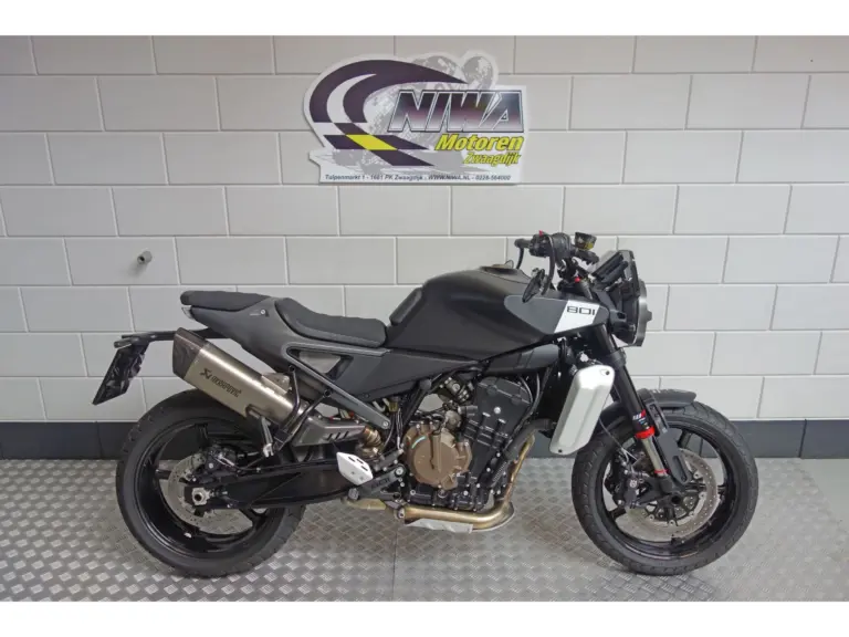 Nieuwe Husqvarna Vitpilen naked bike met 799cc motor uit 2025 bij NIWA Motoren