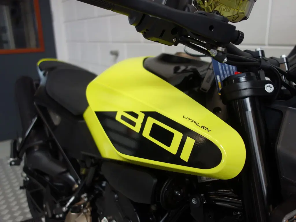 Nieuwe Husqvarna Vitpilen naked bike met 799cc motor uit 2026 bij NIWA Motoren