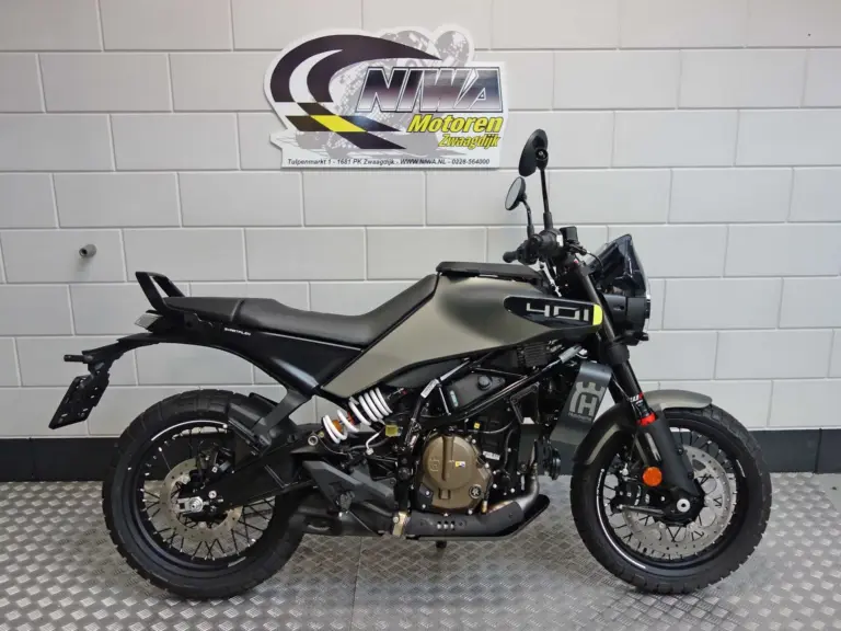 Gebruikte Husqvarna Svartpilen naked bike met 799cc motor uit 2025 bij NIWA Motoren