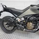 Nieuwe Husqvarna Svartpilen naked bike met 373cc motor uit 2025 bij NIWA Motoren