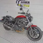 Gebruikte Kawasaki Eliminator 500 chopper met 451cc motor uit 2026 bij NIWA Motoren