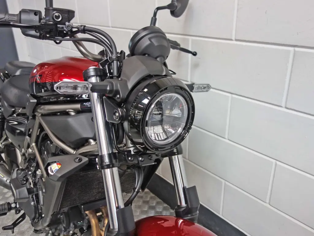Gebruikte Kawasaki Eliminator 500 chopper met 451cc motor uit 2026 bij NIWA Motoren