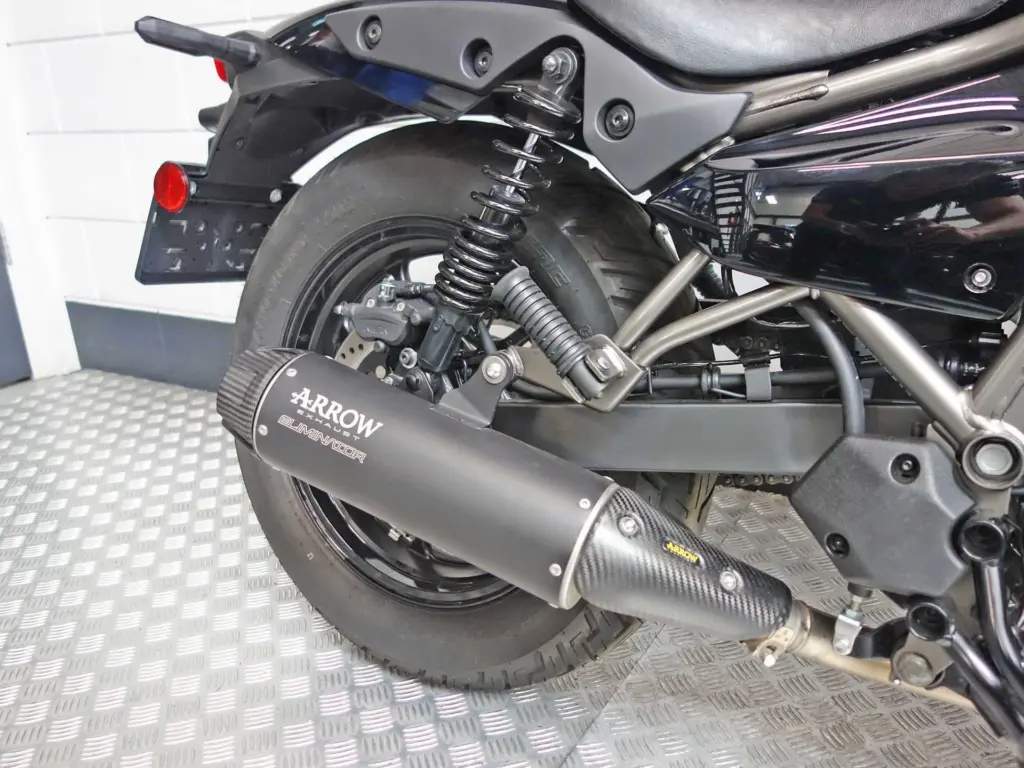 Gebruikte Kawasaki Eliminator 500 chopper met 451cc motor uit 2026 bij NIWA Motoren