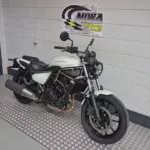 Nieuwe Kawasaki Eliminator 500 chopper met 451cc motor uit 2026 bij NIWA Motoren