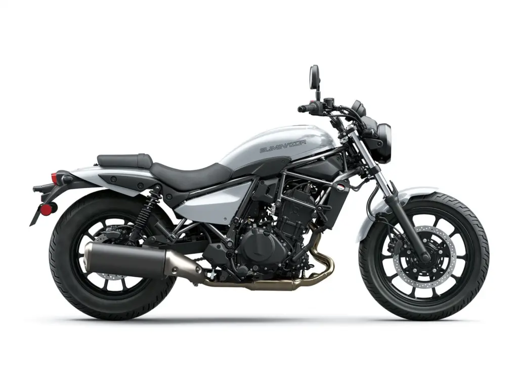 Nieuwe Kawasaki Eliminator 500 chopper met 451cc motor uit 2026 bij NIWA Motoren