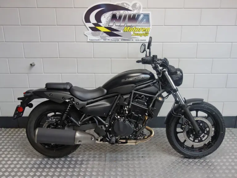 Nieuwe Kawasaki Vulcan chopper met cc motor uit 2026 bij NIWA Motoren