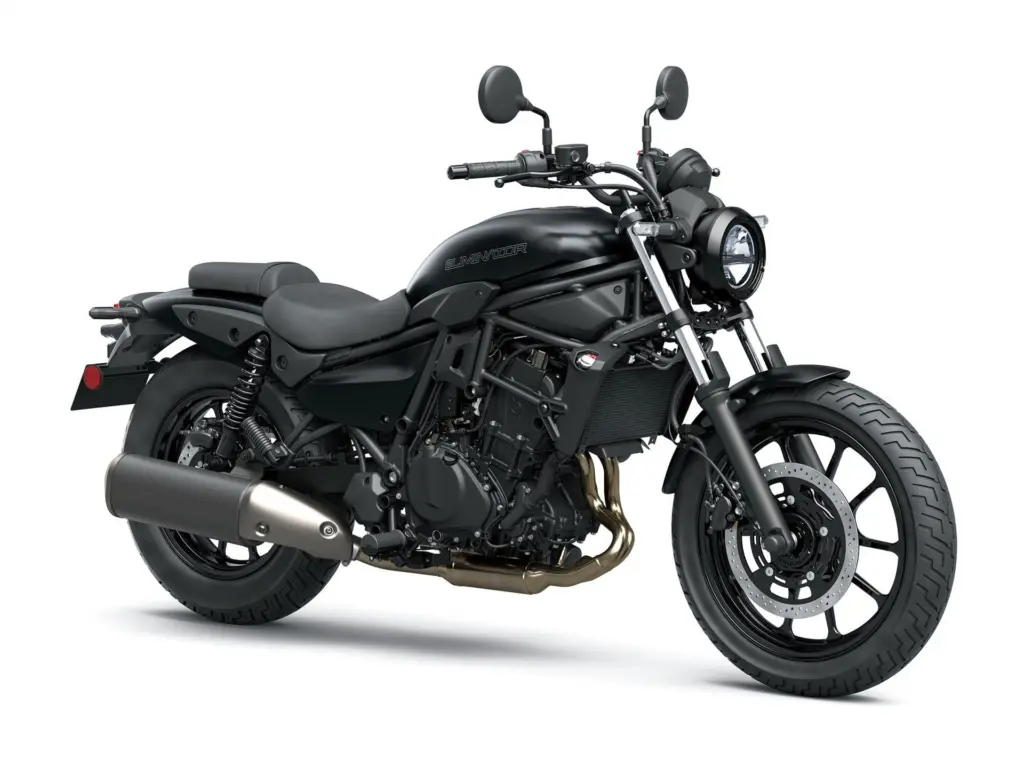 Nieuwe Kawasaki Eliminator 500 chopper met 451cc motor uit 2026 bij NIWA Motoren