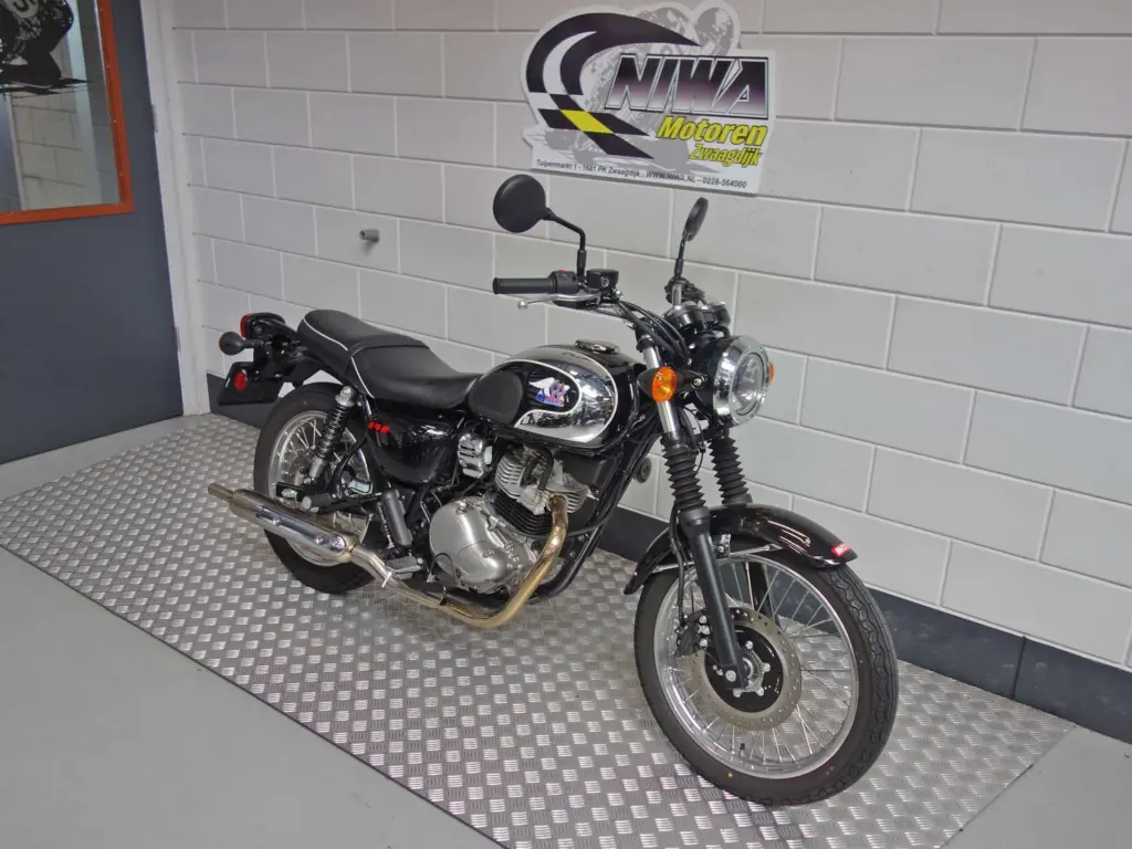 Nieuwe Kawasaki Meguro S1 overig met 233cc motor uit 2026 bij NIWA Motoren