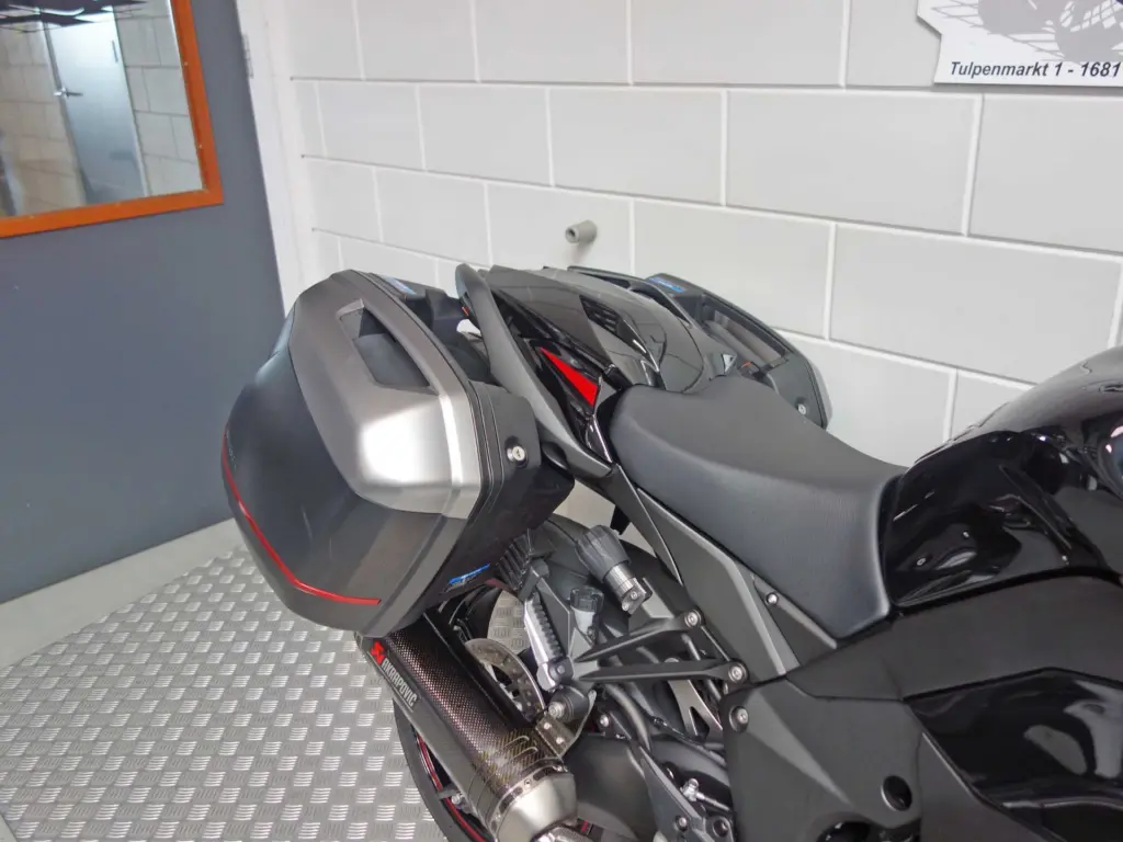 Gebruikte Kawasaki Ninja 1000SX sport met 1043cc motor uit 2024 bij NIWA Motoren