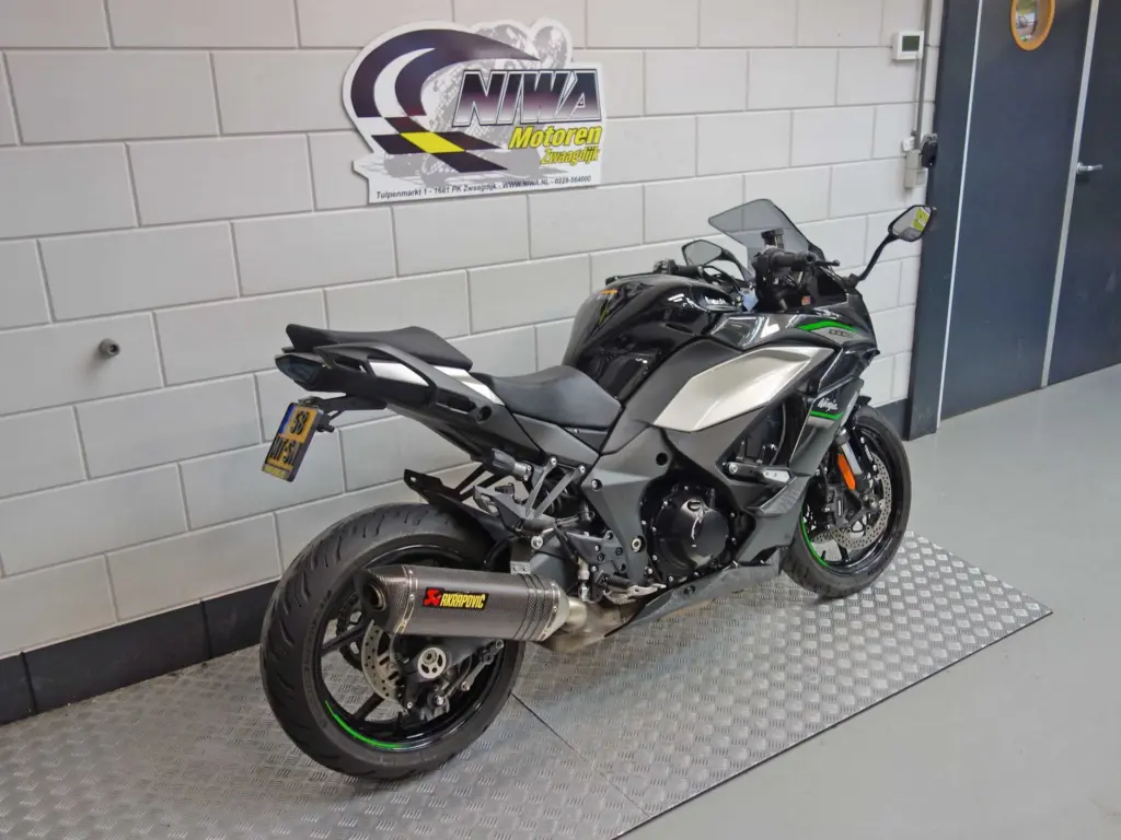 Gebruikte Kawasaki Ninja 1000SX sport met 1043cc motor uit 2024 bij NIWA Motoren