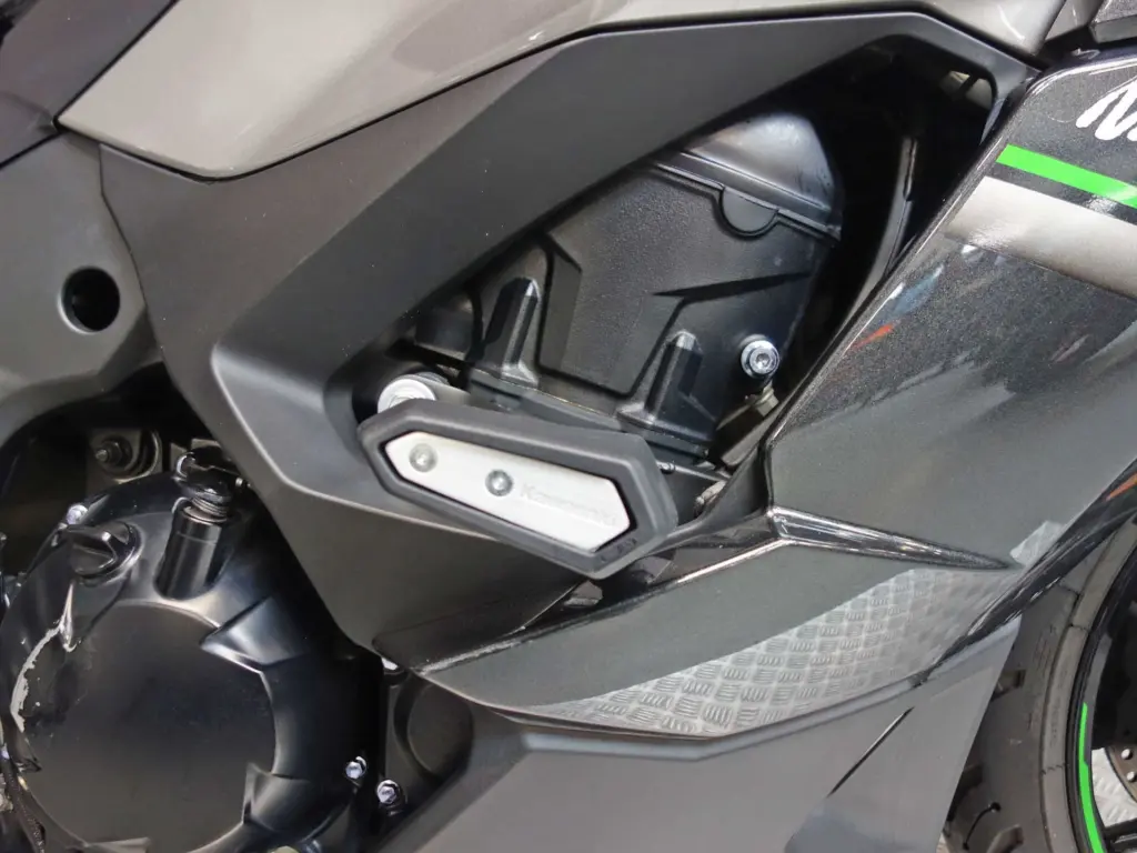 Gebruikte Kawasaki Ninja 1000SX sport met 1043cc motor uit 2024 bij NIWA Motoren