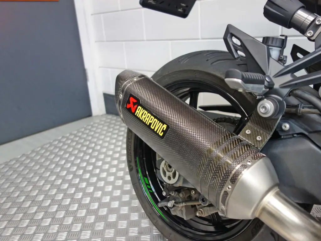 Gebruikte Kawasaki Ninja 1000SX sport met 1043cc motor uit 2024 bij NIWA Motoren