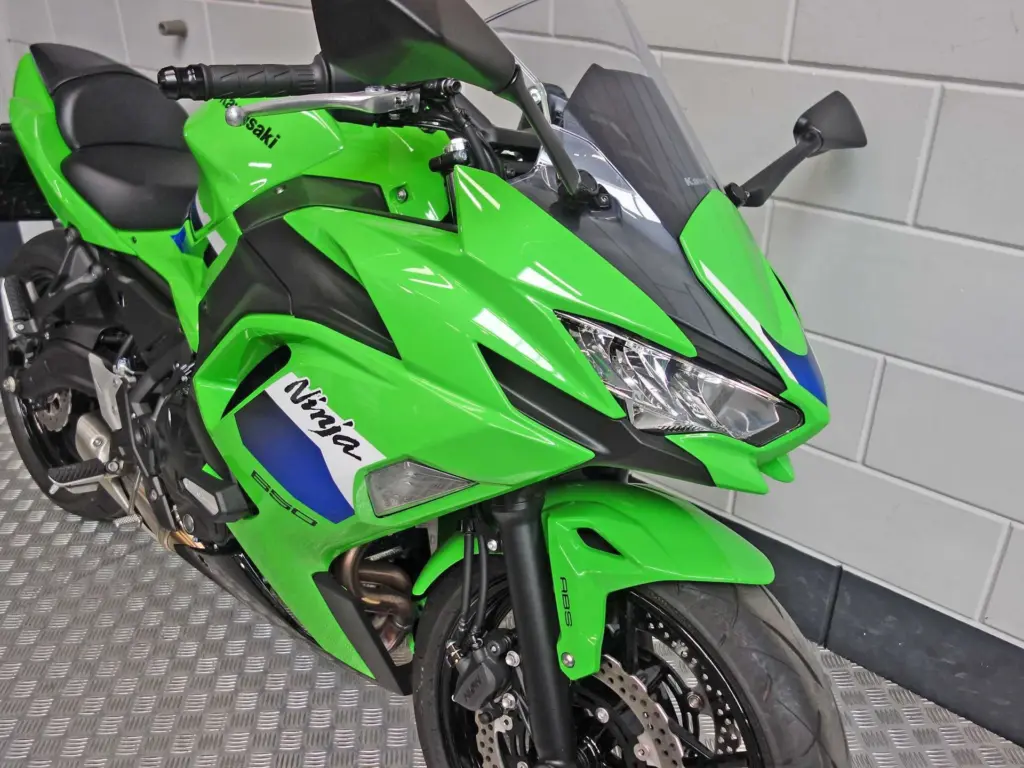 Gebruikte Kawasaki Ninja 650 sport met 649cc motor uit 2026 bij NIWA Motoren