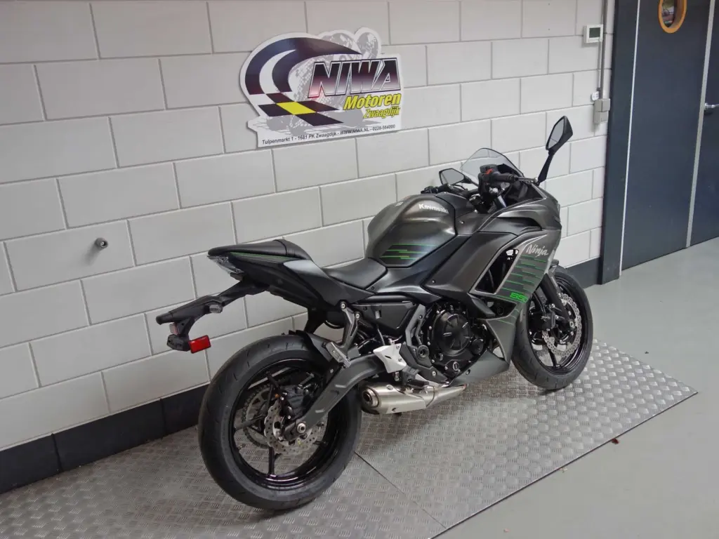 Nieuwe Kawasaki Ninja 650 sport met 649cc motor uit 2026 bij NIWA Motoren