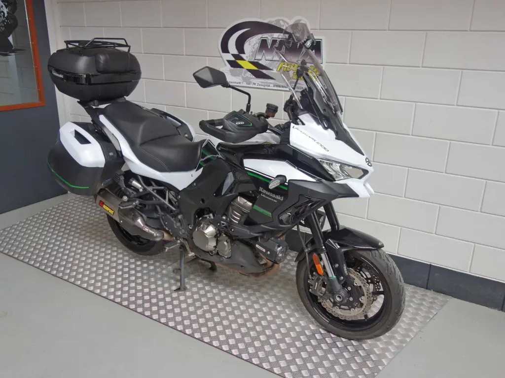 Gebruikte Kawasaki Versys 1000 tour met 1043cc motor uit 2019 bij NIWA Motoren