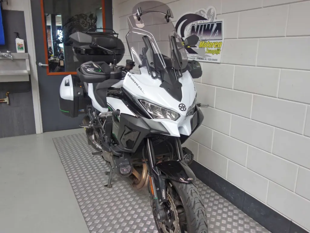 Gebruikte Kawasaki Versys 1000 tour met 1043cc motor uit 2019 bij NIWA Motoren