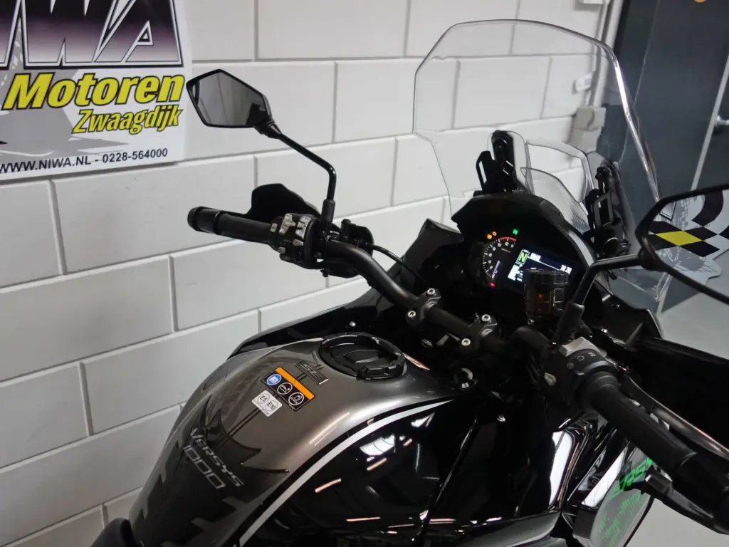 Gebruikte Kawasaki Versys 1000 tour met 1043cc motor uit 2022 bij NIWA Motoren