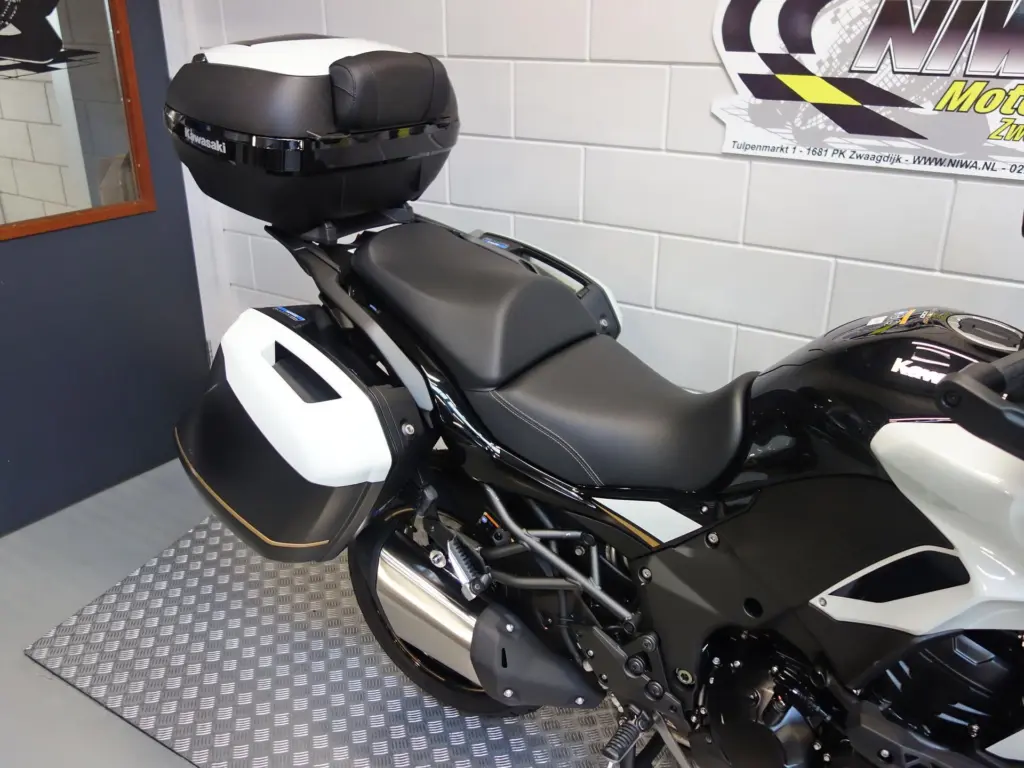 Nieuwe Kawasaki Versys 1100 tour met 1099cc motor uit 2025 bij NIWA Motoren