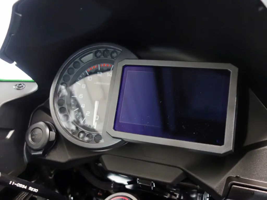 Gebruikte Kawasaki Versys 1100 tour met 1099cc motor uit 2026 bij NIWA Motoren