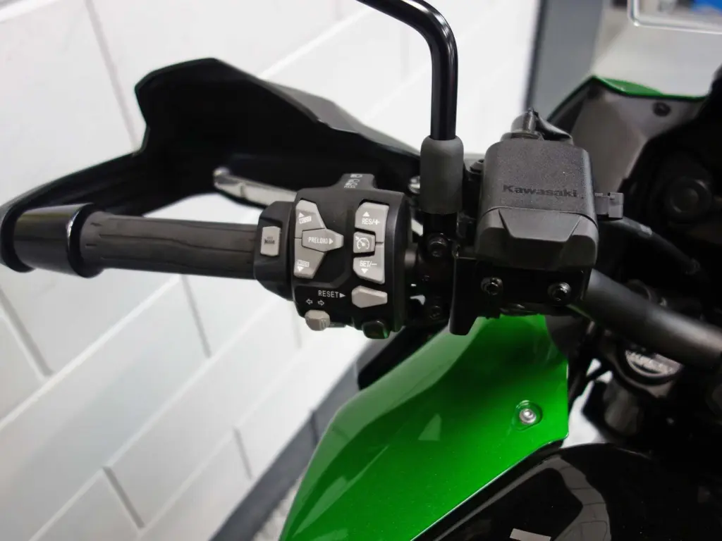 Gebruikte Kawasaki Versys 1100 overig met 1099cc motor uit 2026 bij NIWA Motoren