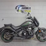 Gebruikte Kawasaki Vulcan chopper met 649cc motor uit 2023 bij NIWA Motoren