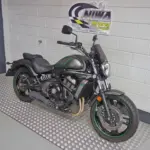 Gebruikte Kawasaki Vulcan chopper met 649cc motor uit 2023 bij NIWA Motoren