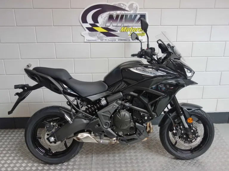 Nieuwe Kawasaki Versys 1100 tour met 1099cc motor uit 2025 bij NIWA Motoren