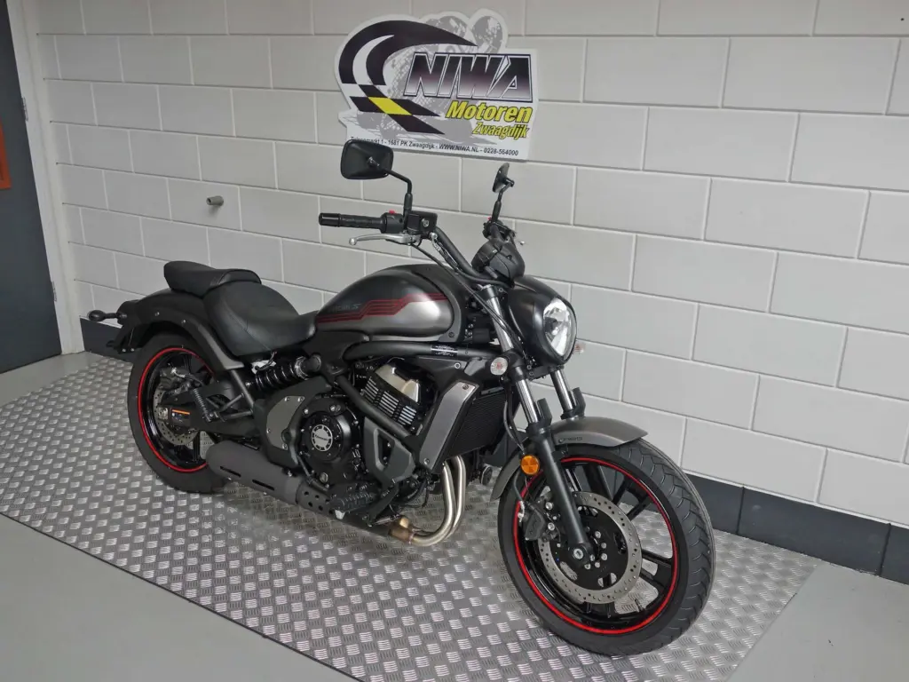 Nieuwe Kawasaki Vulcan chopper met 649cc motor uit 2026 bij NIWA Motoren