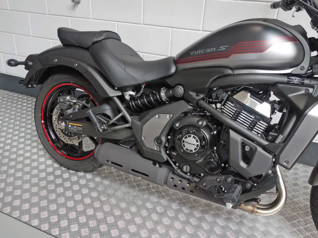 Nieuwe Kawasaki Vulcan chopper met 649cc motor uit 2026 bij NIWA Motoren