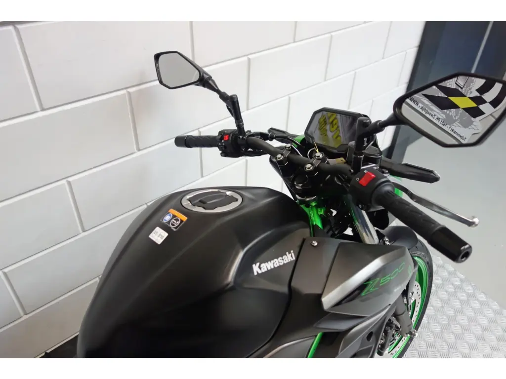 Nieuwe Kawasaki Z500 naked bike met 451cc motor uit 2026 bij NIWA Motoren
