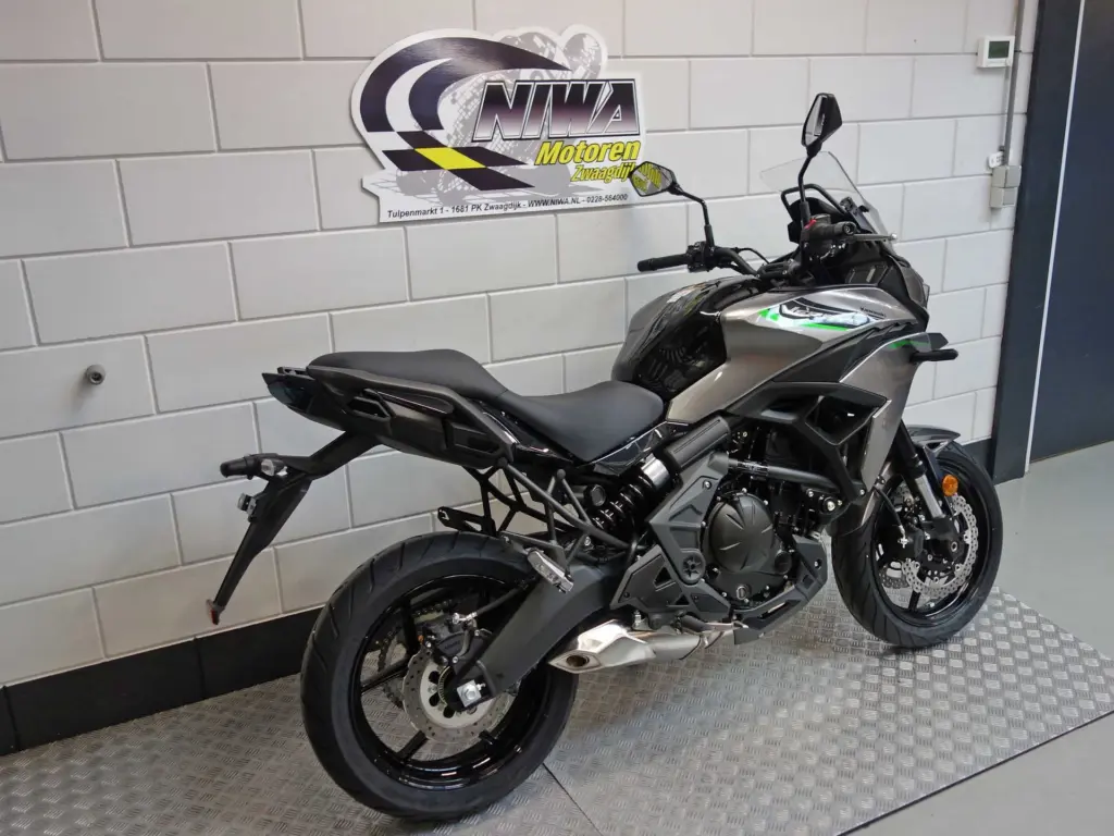 Nieuwe Kawasaki Versys 650 tour met 649cc motor uit 2026 bij NIWA Motoren