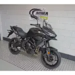 Gebruikte Kawasaki Versys 650 tour met 649cc motor uit 2026 bij NIWA Motoren