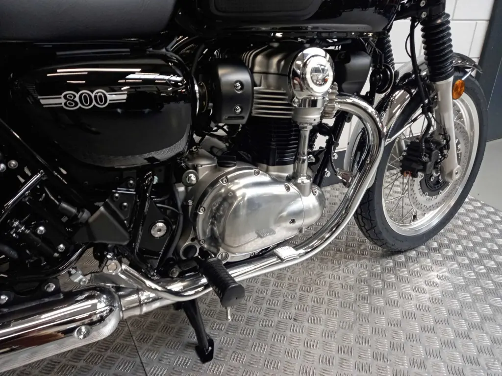 Nieuwe Kawasaki W800 overig met cc motor uit 2026 bij NIWA Motoren