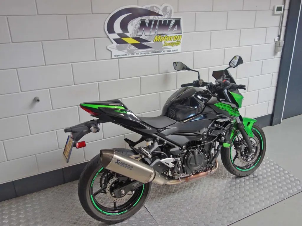 Gebruikte Kawasaki Z400 naked bike met 399cc motor uit 2019 bij NIWA Motoren