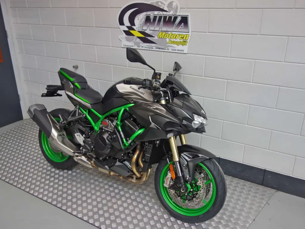 Nieuwe Kawasaki Z H2 naked bike met 998cc motor uit 2026 bij NIWA Motoren