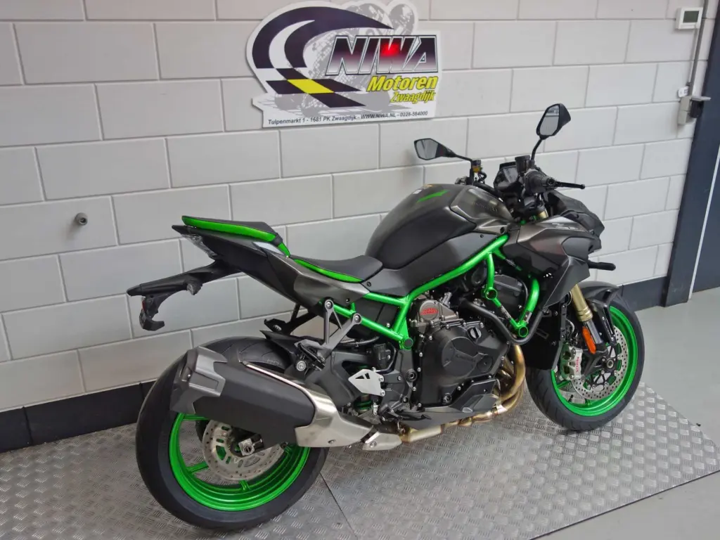 Nieuwe Kawasaki Z H2 naked bike met 998cc motor uit 2026 bij NIWA Motoren