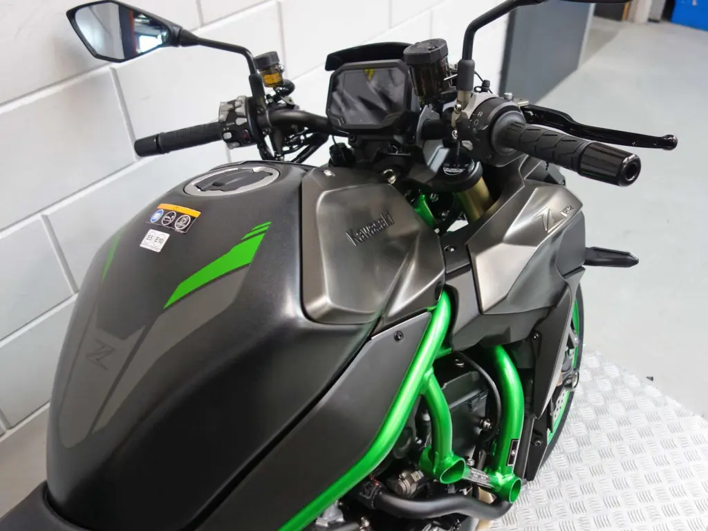 Nieuwe Kawasaki Z H2 naked bike met 998cc motor uit 2026 bij NIWA Motoren