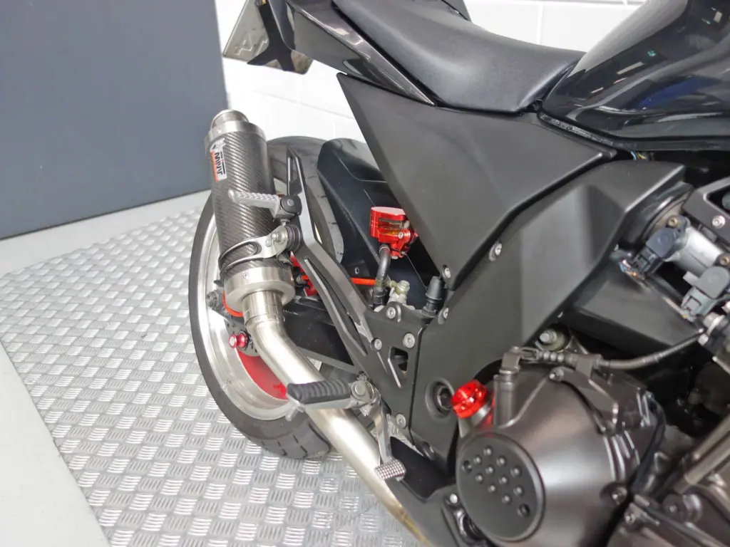 Gebruikte Kawasaki Z1000 naked bike met 953cc motor uit 2003 bij NIWA Motoren