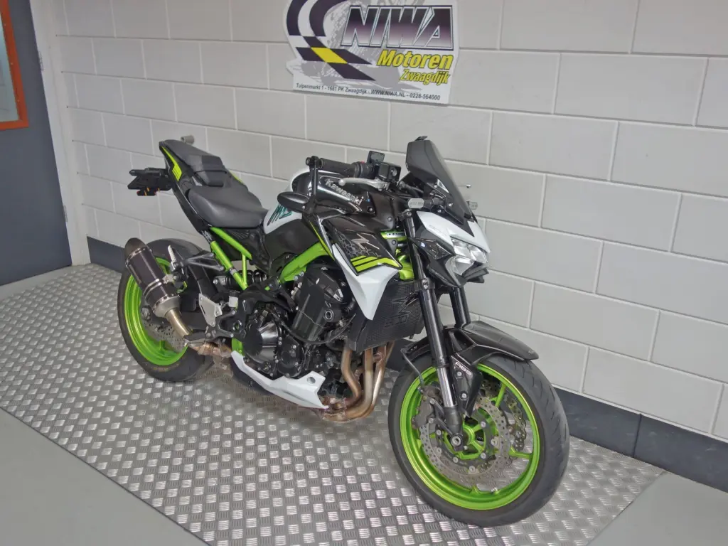 Gebruikte Kawasaki Z900 naked bike met 948cc motor uit 2021 bij NIWA Motoren