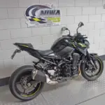 Gebruikte Kawasaki Z900 naked bike met 948cc motor uit 2024 bij NIWA Motoren