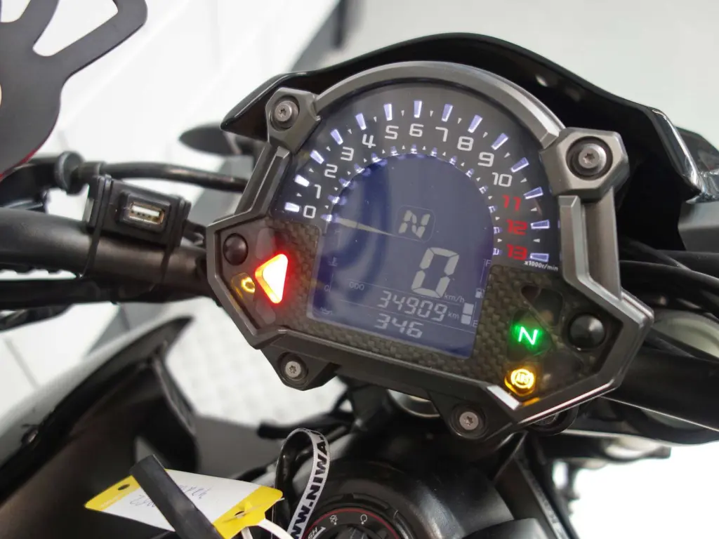 Gebruikte Kawasaki Z900 naked bike met 948cc motor uit 2018 bij NIWA Motoren