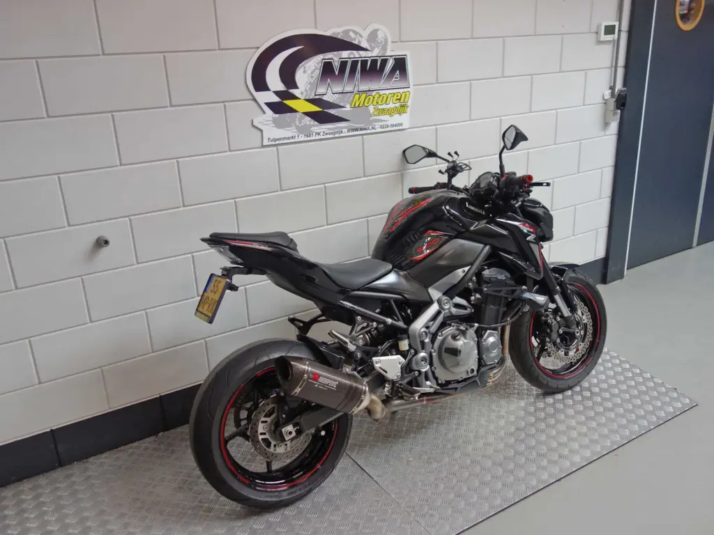 Gebruikte Kawasaki Z900 naked bike met 948cc motor uit 2018 bij NIWA Motoren