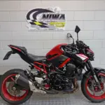 Gebruikte Kawasaki Z900 naked bike met 948cc motor uit 2024 bij NIWA Motoren
