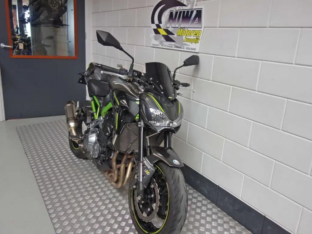 Gebruikte Kawasaki Z900 naked bike met 948cc motor uit 2018 bij NIWA Motoren