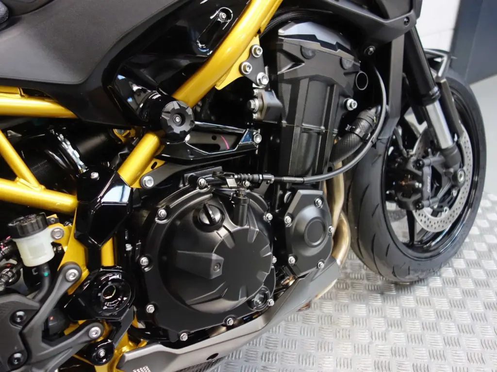Nieuwe Kawasaki Z900 naked bike met 949cc motor uit 2026 bij NIWA Motoren