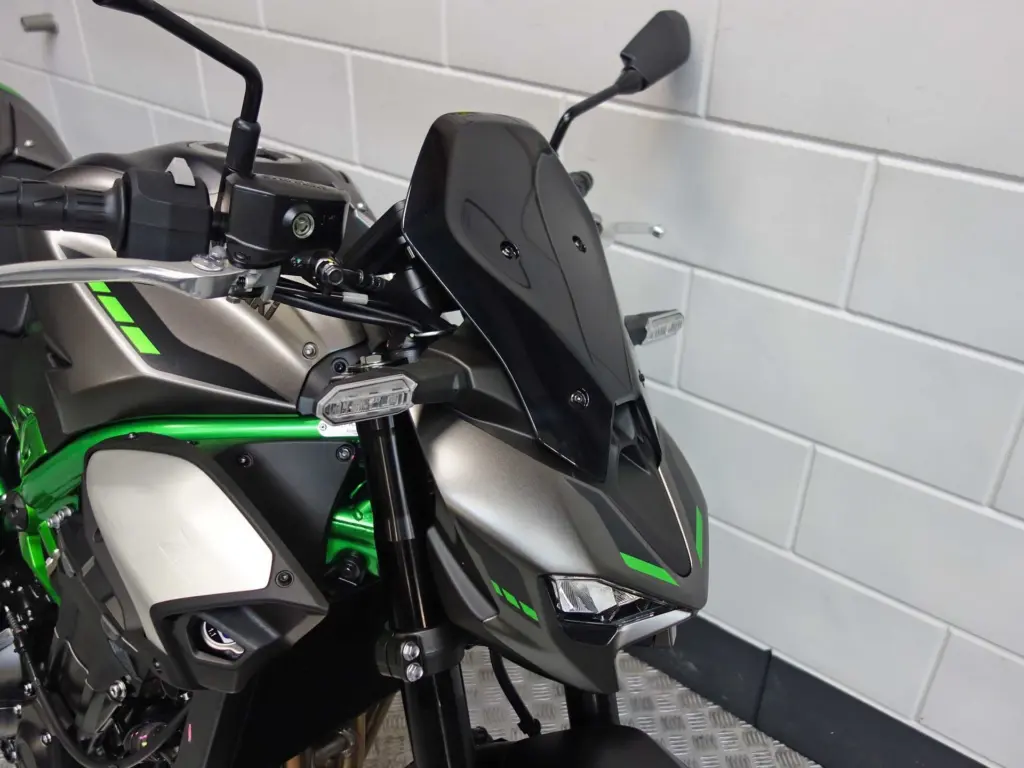 Nieuwe Kawasaki Z900 naked bike met 948cc motor uit 2026 bij NIWA Motoren